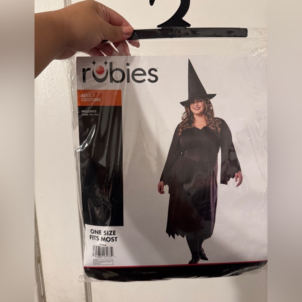Adult witch costume OS